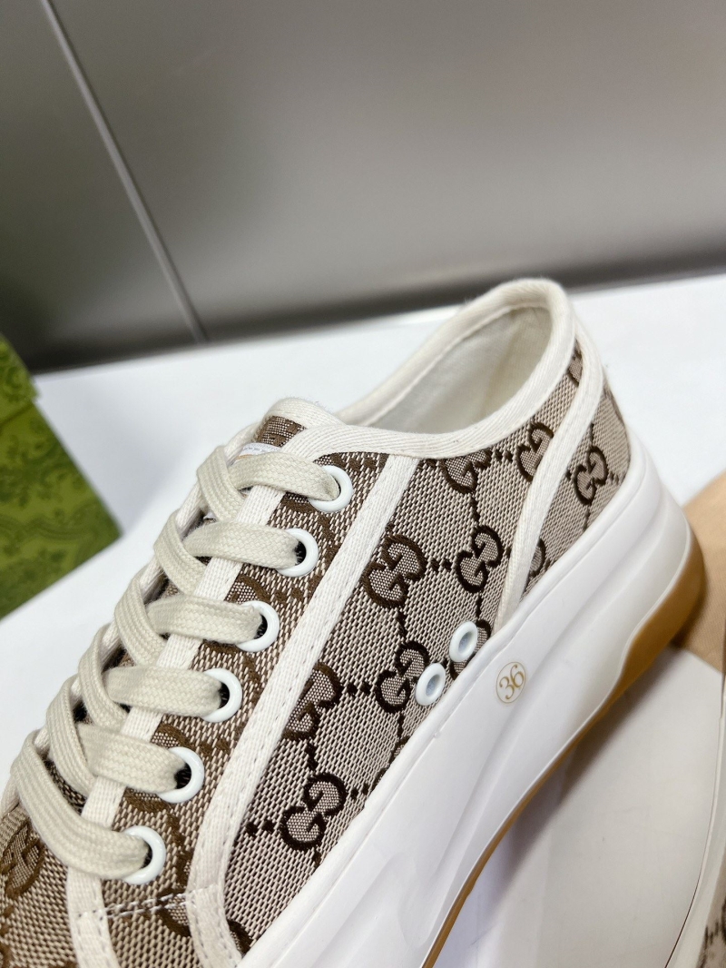 Gucci Casual Shoes